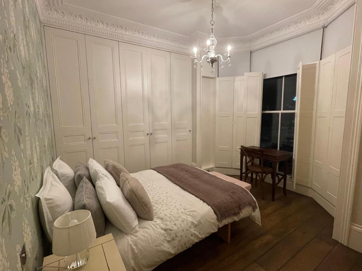 Stylish 3-Bedroom Flat In Kensington Лондон Экстерьер фото